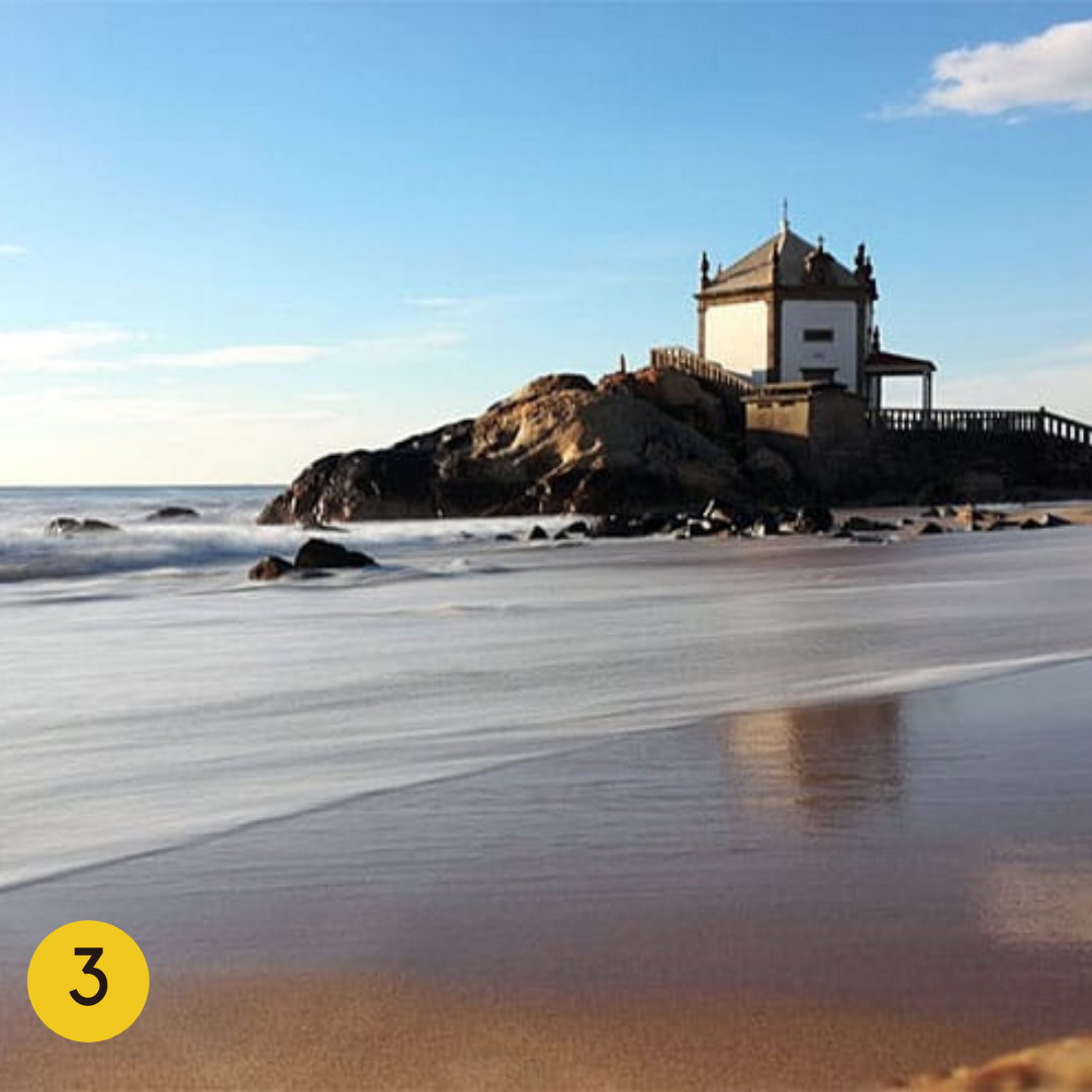 Best Beaches in the Porto Region: Senhor da Pedra Beach
